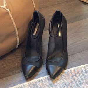 Women’s black heels